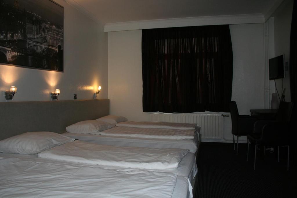 Hotel Admiraal Lanaken Zimmer foto